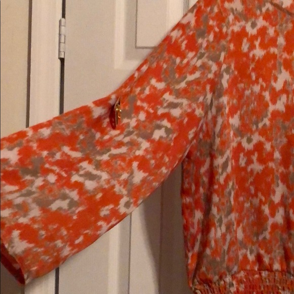 Michael KORS Blouse- worn once💋 - Picture 3 of 5